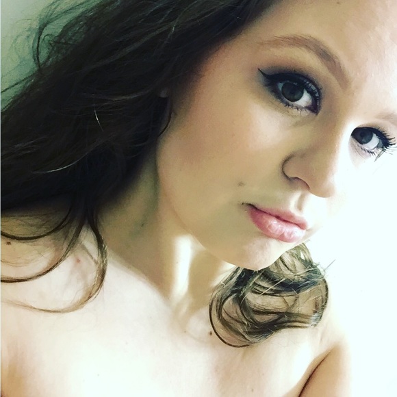 Meet your Posher, Sydney - Picture 1 of 1